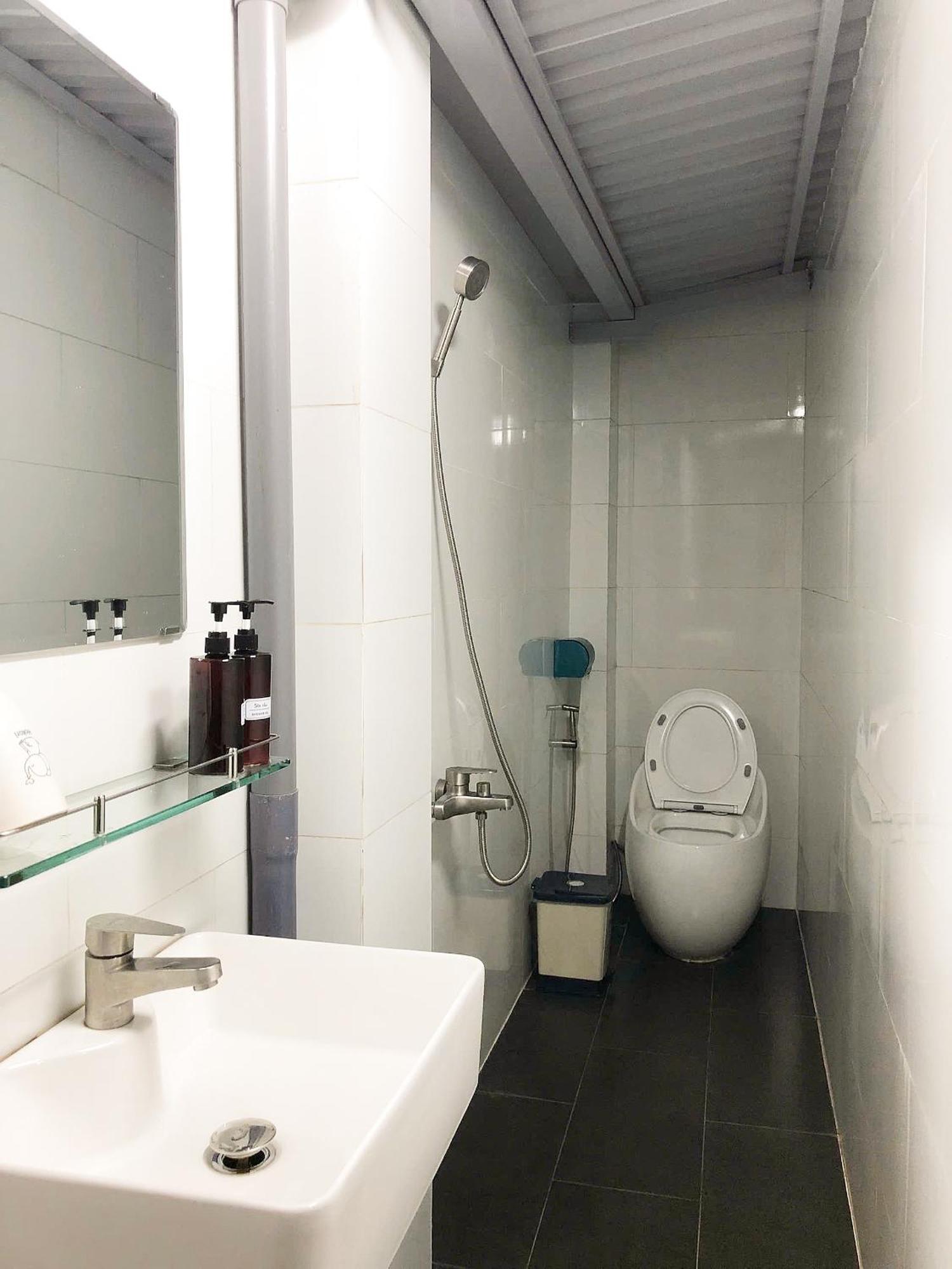 Thien Quoc Khách sạn 2*